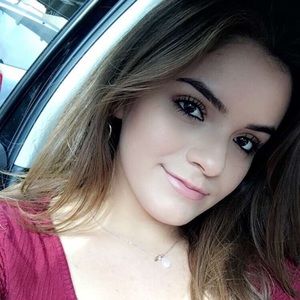 Meet your Posher, Daniela